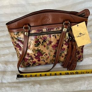 Patricia Nash shoulder bag.